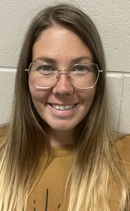 Photo of Leah Hogarth